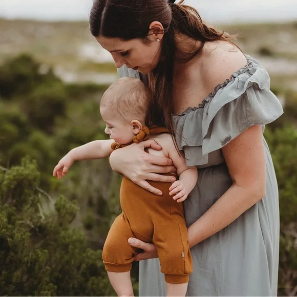 Light sage, green Floy dress for family pictures - Picture 2 of 2